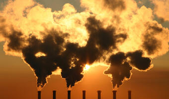 Ocieplenie klimatu? Emisja CO2? Dla trzech czwartych Polaków to duży problem