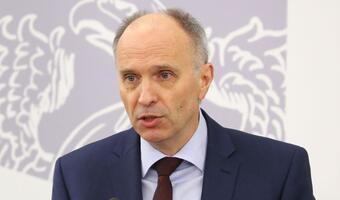 Jakubiak opuszcza KNF. Eksperci wystawiają oceny