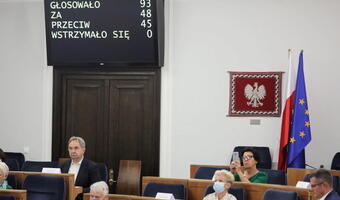 Senat nie chce podwyżek dla rządzących