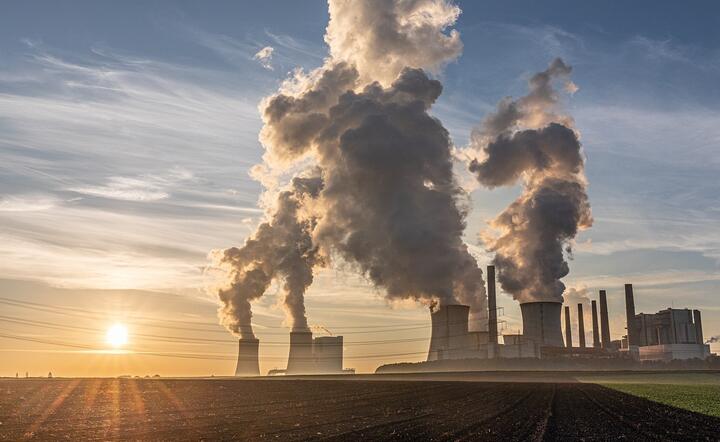 Waszyngton zasygnalizował, że nie jest zadowolony z działalności IEA, a jest jej głównym płatnikiem. Nz. elektrownia węglowa / autor: Pixabay