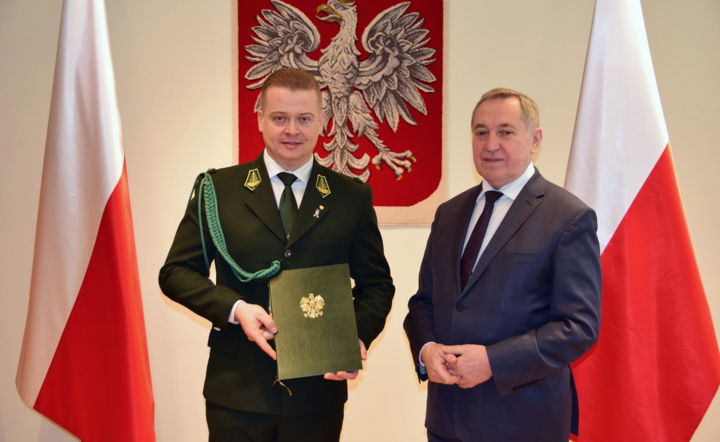 Henryk Kowalczyk i Albert Paweł Kołodziejski / autor: Źródło: Twitter Ministerstwo Środowiska