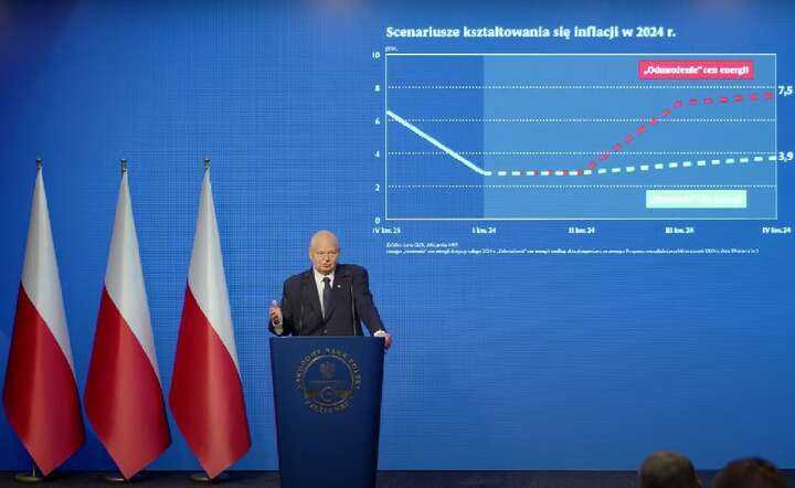 Konferencja prasowa prezesa NBP prof. Adama Glapińskiego / autor: screen / materiał filmowy YT Obserwator Finansowy