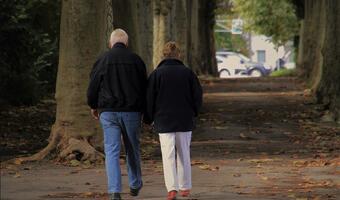 Większość seniorów pozytywnie ocenia swoje finanse