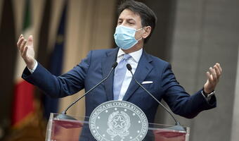 Conte: wskaźnik zakaźności przekroczył poziom krytyczny