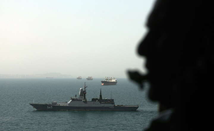 Ćwiczenia floty Iranu i Rosji na wodach Morza Omańskiego, 19 lutego 2026 / autor: PAP/EPA/IRANIAN ARMY OFFICE HANDOUT 