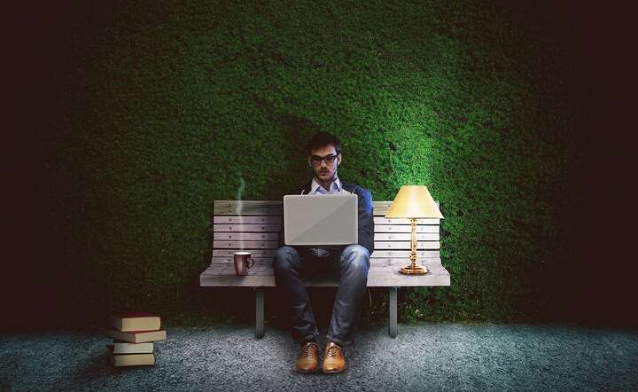 Przeciętny programista połowę czasu przeznacza na naprawianie źle napisanego kodu / autor: pixabay