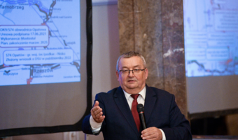 Adamczyk: Budowa drogi S74 staje się faktem