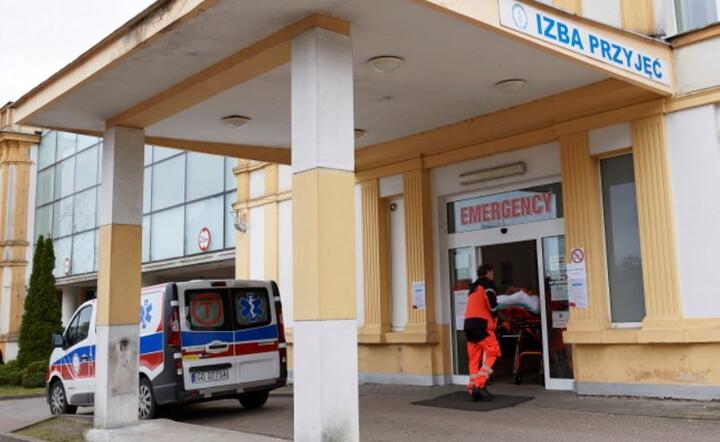 Szpital Marynarki Wojennej w Gdańsku. Szpital jest jedną z dwóch placówek na Pomorzu, które od poniedziałku 16 bm. zostaną przekształcone w zakaźne. Ministerstwo Zdrowia podało listę 19 szpitali, które będą przekształcone w zakaźne. / autor: PAP/Adam Warżawa