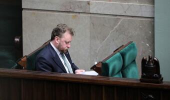 Bez obostrzeń na Święta do 50 proc. więcej zachorowań