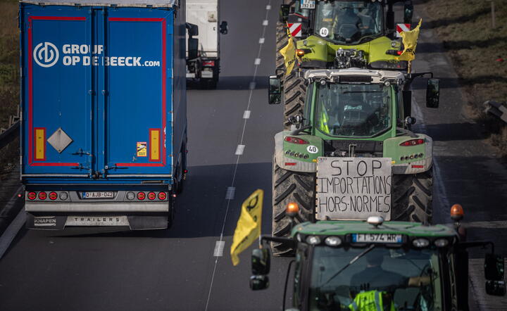 FRANCE FARMERS PROTEST / autor: PAP/EPA/CHRISTOPHE PETIT TESSON