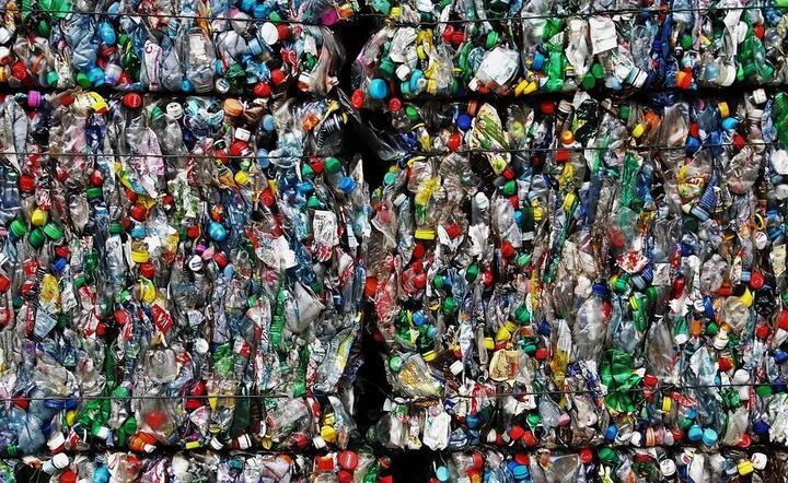 Plastik / autor: Pixabay