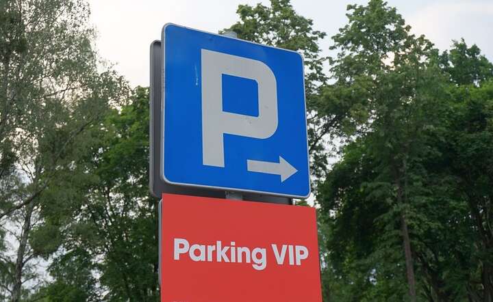Na co czwartym parkingu brak prawidłowo wyeksponowanych informacji o cenie usług  / autor: Fratria