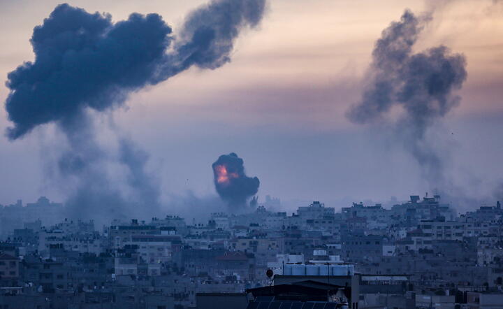Kolejne ataki Izraela / autor: PAP/EPA/HAITHAM IMAD