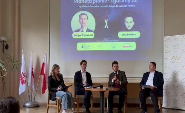 Debata z udziałem posła PiS Kacpra Płażyńskiego (2L) z dziennikarzem Jakubem Wiechem (2P) / autor: materiały prasowe YT - screen
