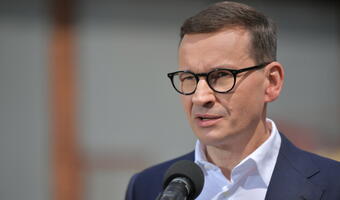 Premier: Nie chcieliśmy sprzedawać stacji Lotosu