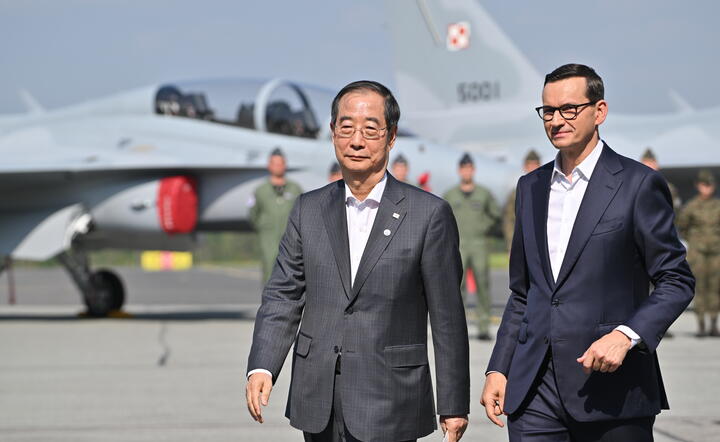Han Duck-soo i Mateusz Morawiecki / autor: PAP