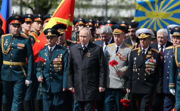 Władimir Putin podczas parady / autor: PAP/EPA