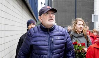 Niemożliwe ! Timmermans chwali PiS za politykę socjalną