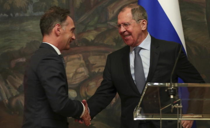 Ministerowie spraw zagranicznych RFN i Rosji Heiko Maas i Siergiej Ławrow / autor: fotoserwis PAP