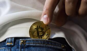 Lębork: 68-latek oszukany na kryptowaluty; stracił blisko 100 tys. zł
