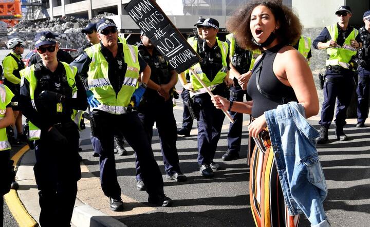 Protesty  / autor: PAP/EPA/DARREN ENGLAND