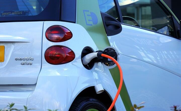 samochód elektryczny / autor: pixabay