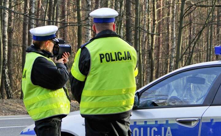 Policjanci z urządzeniami kontrolującymi prędkość pojawią się przede wszystkich w najbardziej niebezpiecznych miejscach. / autor: policja.pl