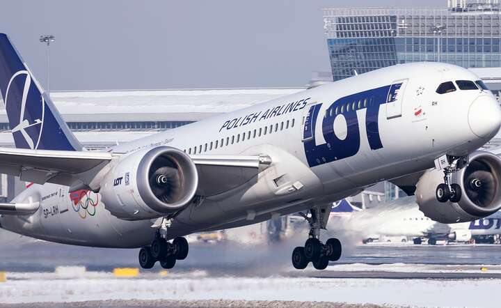 Boeing 787-8 Dreamliner w barwach LOT / autor: materiały prasowe PLL LOT / fot. Karol Trojanowski