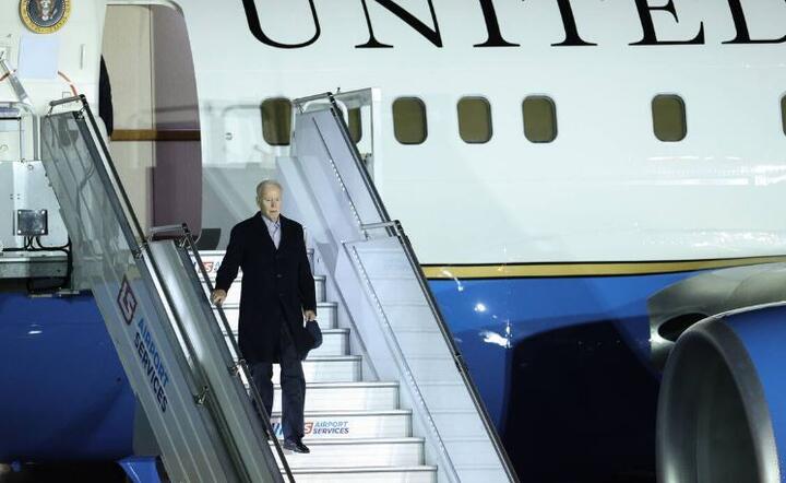 Joe Biden na Lotnisku Chopina w Warszawie  / autor: PAP/Rafał Guz 