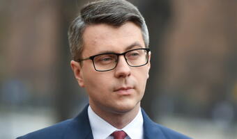 Müller: rząd będzie stabilizował ceny energii i paliw