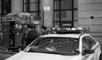 USA: Policjanci odchodzą ze służby. Dlaczego?