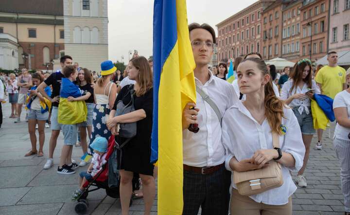 Spotkanie Ukraińców na placu Zamkowym w Warszawie z okazji Dnia Niepodległości Ukrainy / autor: Fot. Andrzej Wiktor/Fratria