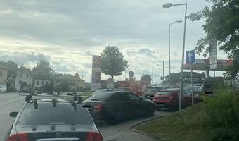 Czesi i Słowacy masowo tankują paliwo na polskich stacjach