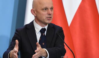 Podatek od marketów: polscy sklepikarze mogą być spokojni – przekonuje szef finansów