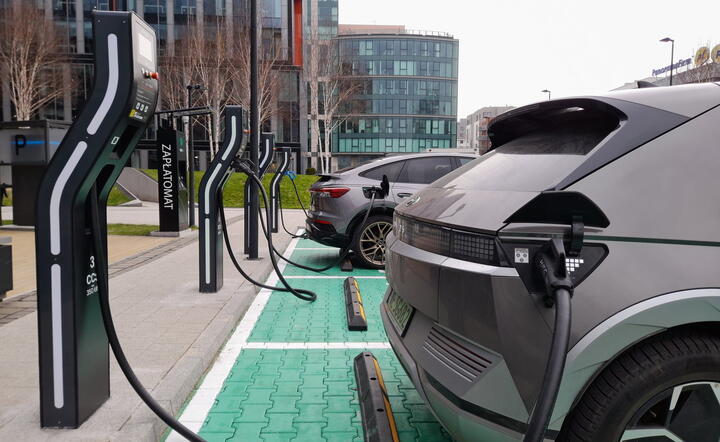 Hub ładowania samochodów elektrycznych / autor: Materiały Prasowe
