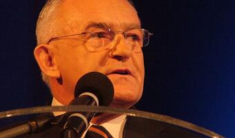 SLD poprze wniosek o dymisję Arłukowicza. Leszek Miller: "Dostęp do służby zdrowia w PRL był łatwiejszy"