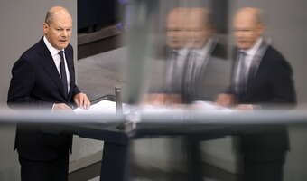 Scholz dalej kluczy w sprawie broni