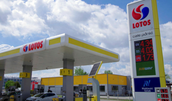 Orlen sprzeda aktywa Aramco, MOL i Unimotowi. Pomogą w przejęciu Lotosu