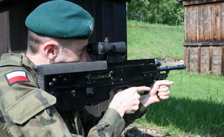 Karabinek MSBS-5,56 Grot  / autor: MON
