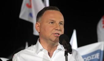 Szef KPRM: Rząd prowadzi analizy rozmowy prezydenta z rosyjskimi komikami