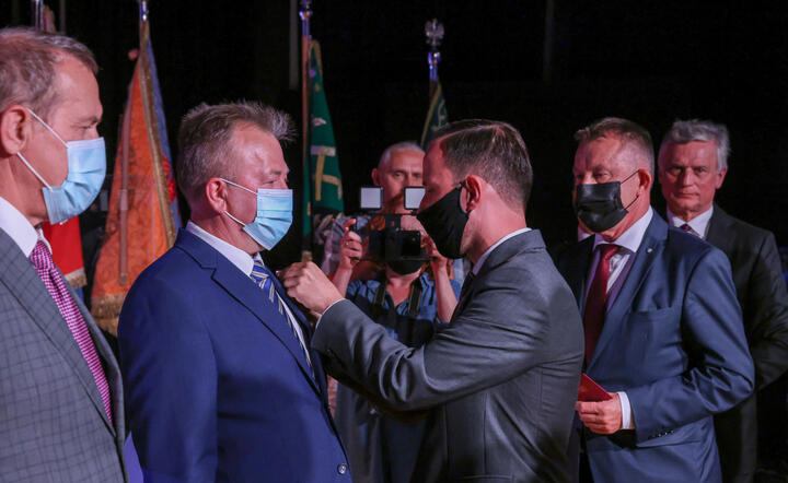 Wręczanie odznaczeń / autor: Materiały prasowe