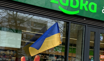 Żabka wstrzymuje zamówienia produktów z Rosji i Białorusi