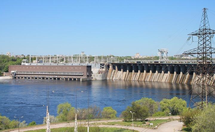 Na ukraińskim rynku energetycznym właśnie się rozpoczęła walka o nowy układ sił. Na zdjęciu elektrownia wodna na Dnieprze / autor: Pixabay