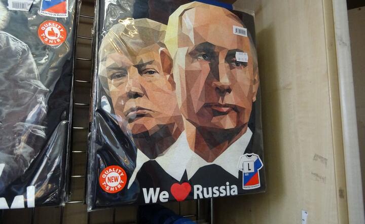 Gadżety do kupienia na ulicach Moskwy / autor: fot. Fratria / MK