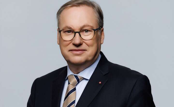 Senator Grzegorz Bierecki skierował oficjalne oświadczenie do Marszałek Senatu oraz Ministra Finansów z pytaniami o KSeF / autor: Fratria