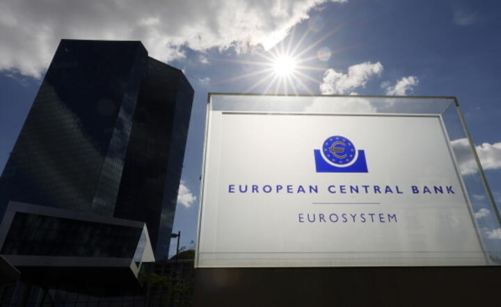 Europejski Bank Centralny / autor: PAP/EPA/RONALD WITTEK