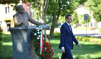 Morawiecki złożył kwiaty przed pomnikiem Jana Olszewskiego