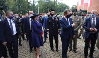 Szef MON: wysunięte dowództwo korpusu USA ukoronowaniem naszych działań