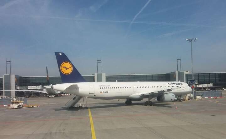 Lufthansa oszczędza paliwo, zawiesza tysiące lotów