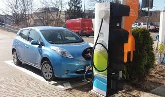 Licznik elektromobilności: we wrześniu 112 478 e-aut